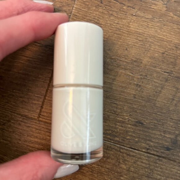 Olive & June Polish Bundle - Picture 2 of 7